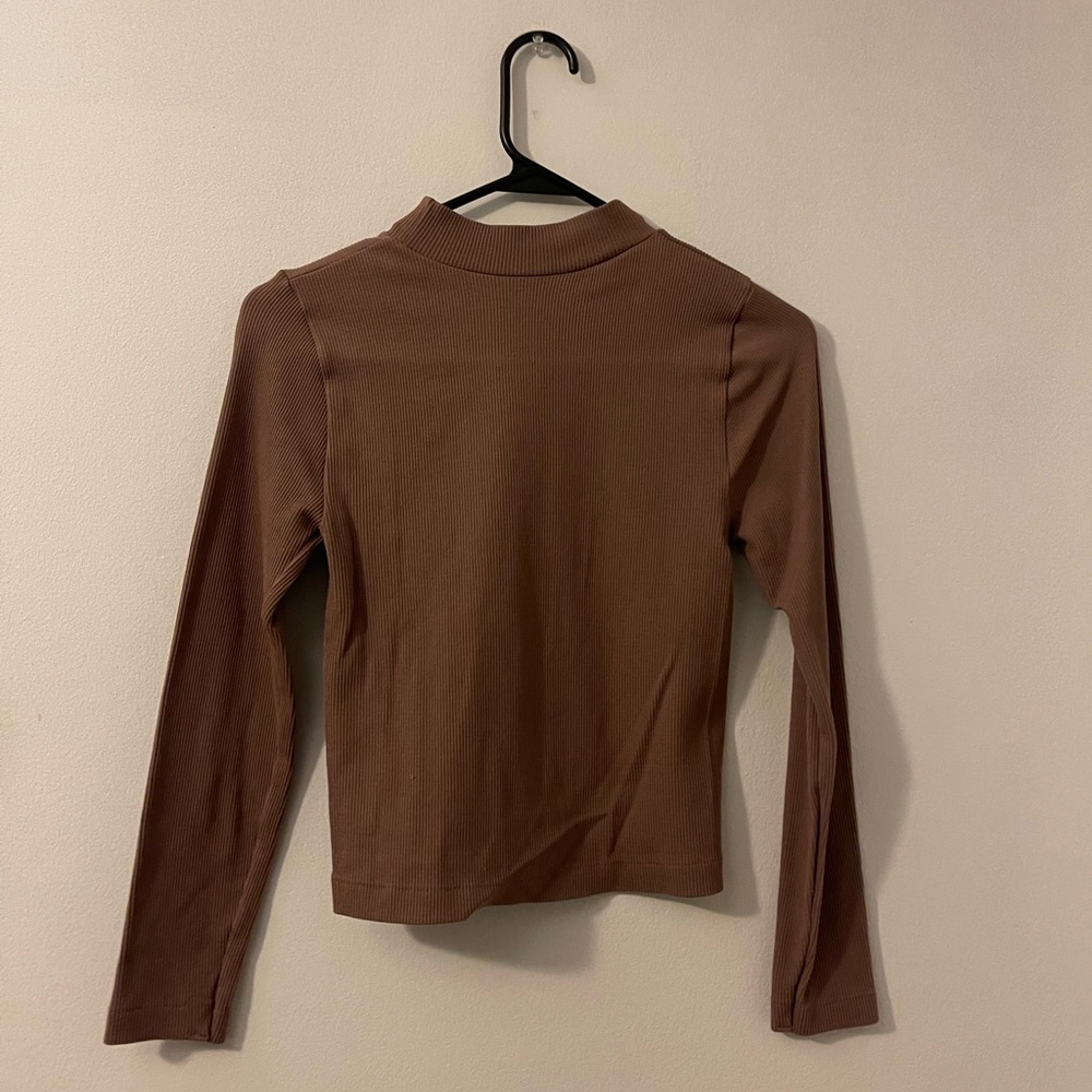 Spandex mock neck cropped long sleeve tops